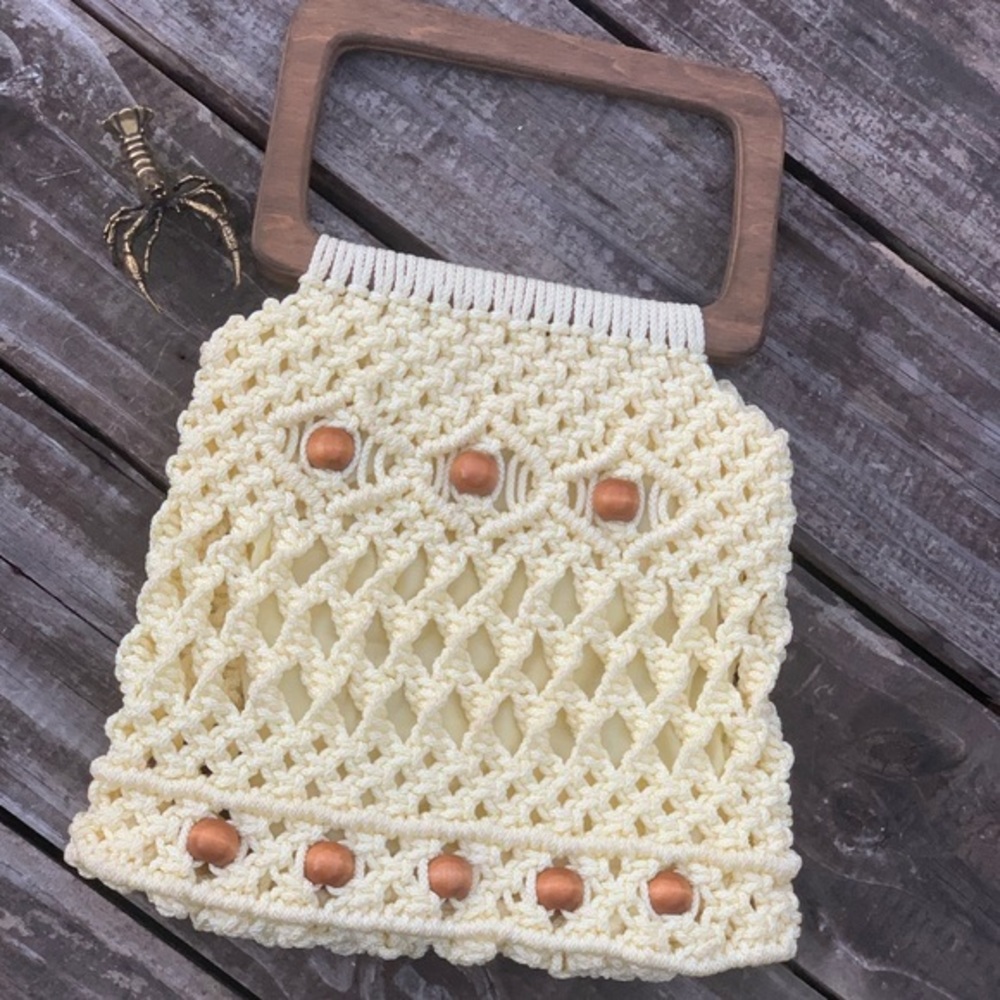 Vintage 1970's Macrame Purse Wood Handle and Beads Festival Boho Cream Handbag